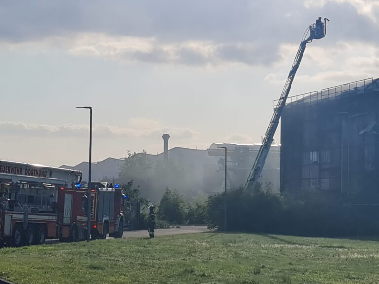 Dortmund: Feuer in einer alten Industrieruine