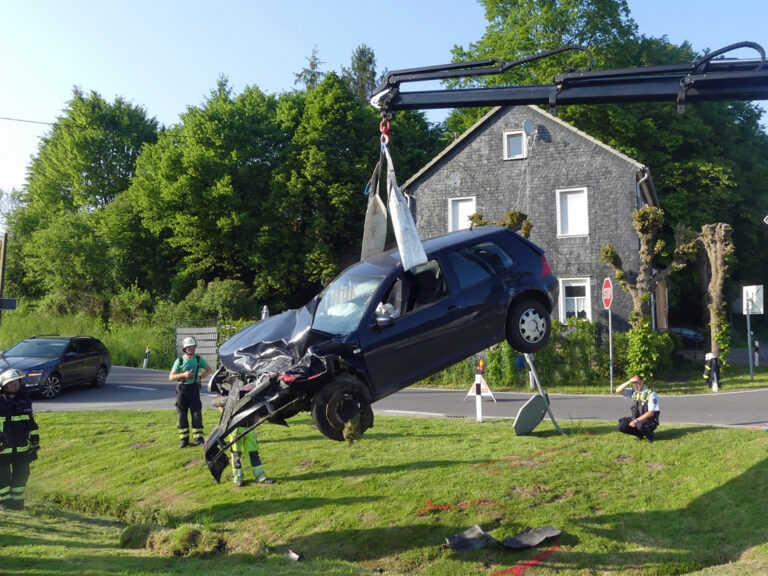 Vellingen: Vier Verletzte bei Unfall