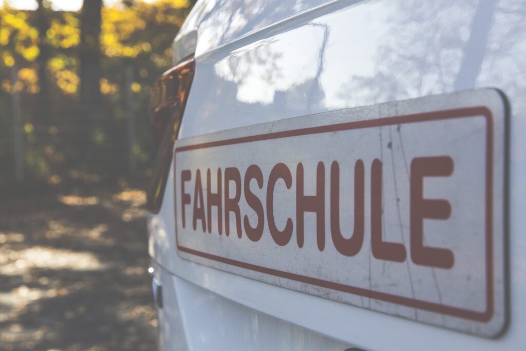 Dortmund: Polizei beschlagnahmt den Führerschein eines Fahrlehrers