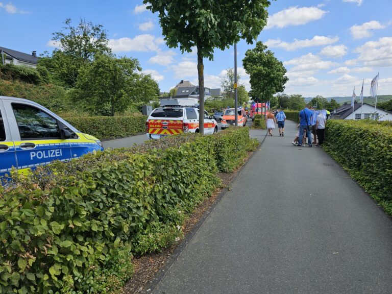 Langscheid: Schwerer Verkehrsunfall auf dem Sorpedamm
