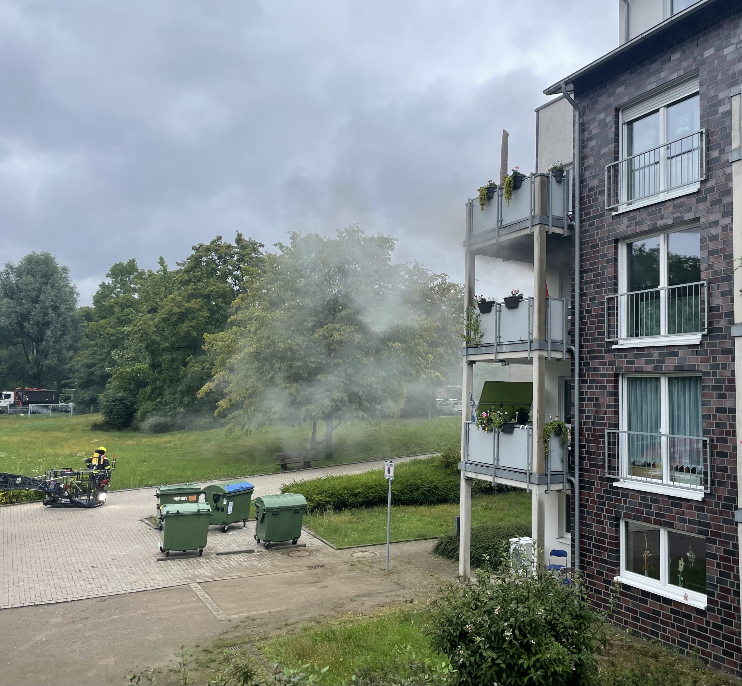 Oberhausen: Küchenbrand durch Einsatzkräfte schnell gelöscht 1 Oberhausen: Küchenbrand durch Einsatzkräfte schnell gelöscht
