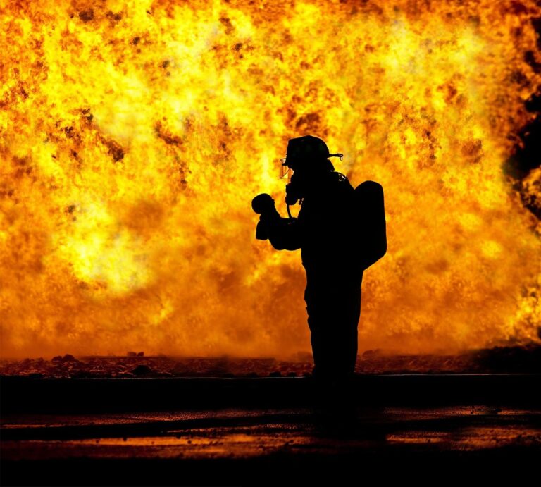 Feuer in Wohnhaus fordert ein Todesopfer