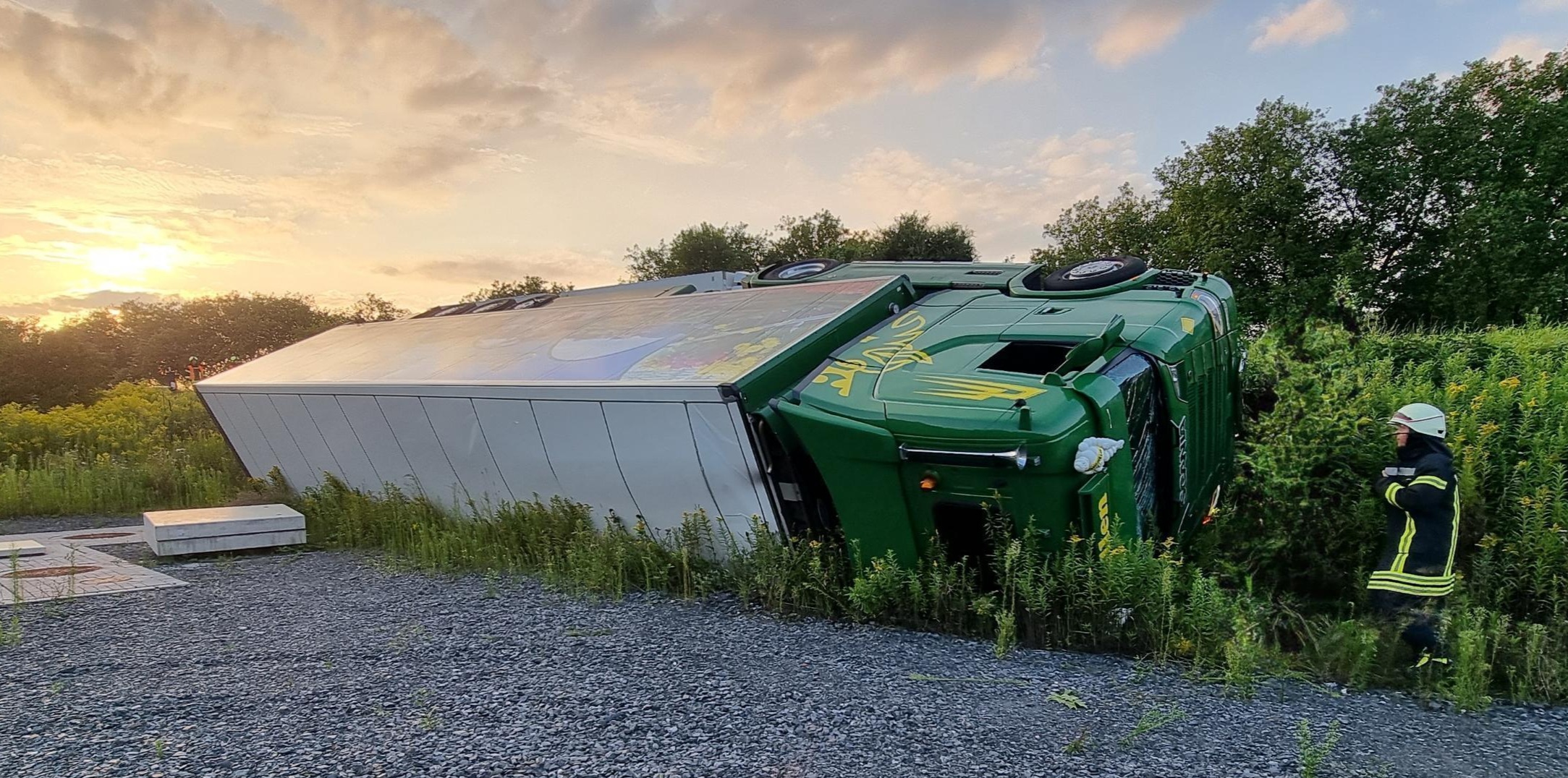 Oberhausen: Verkehrsunfall mit LKW auf der BAB 42 1 Verkehrsunfall mit LKW auf der BAB 42
