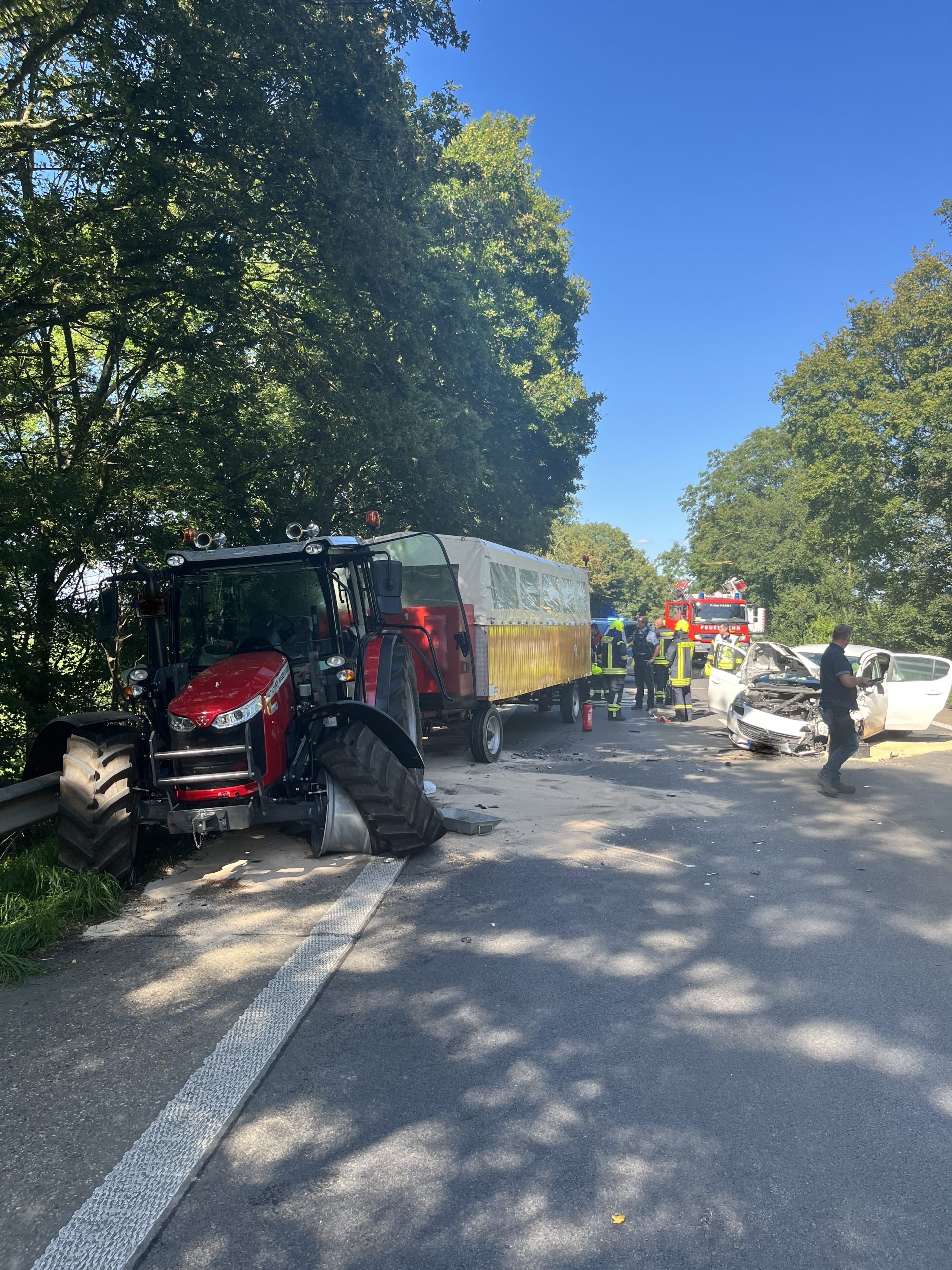 Kleve: Unglücklicher Zusammenstoß auf der Rheinbrücke 1 Rheinbrücke
