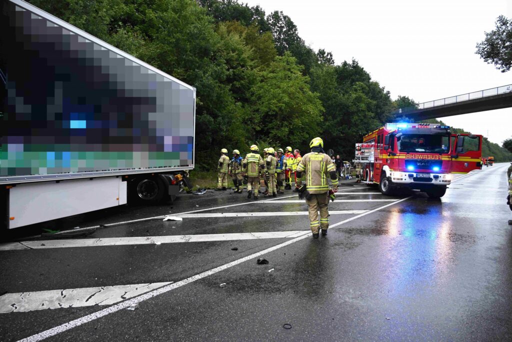 Pulheim: Tödlicher Verkehrsunfall auf der B59