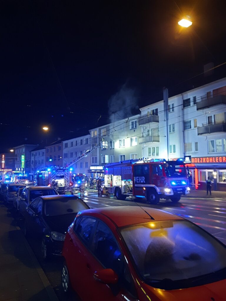 Essen: Wohnungsbrand in einem Mehrfamilienhaus