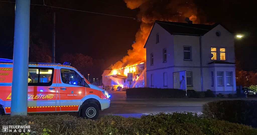 Hagen: Großbrand in Geschäftsgebäude, Ortesteil Boele