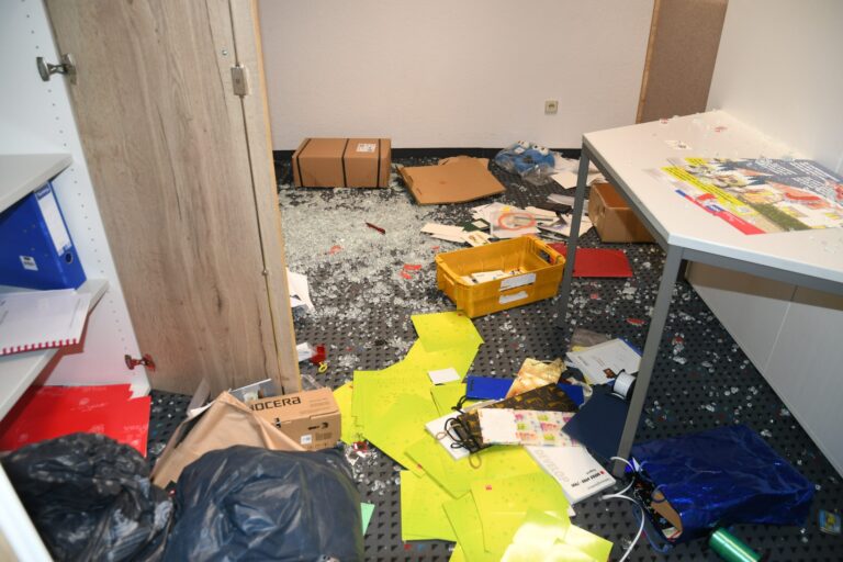 Einbrecher richten hohen Schaden an