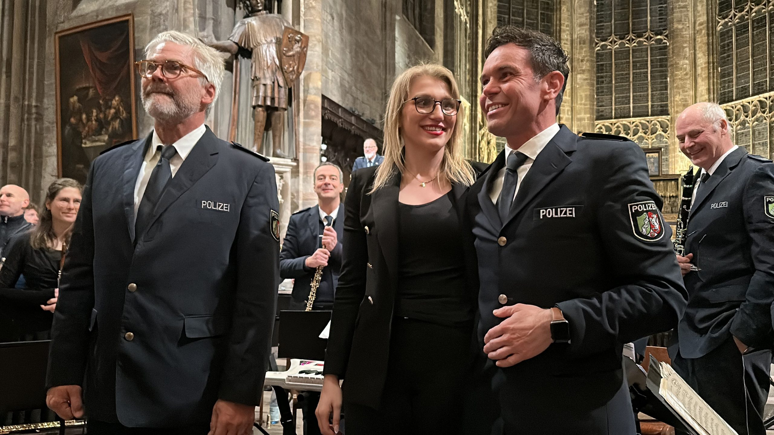 "Großzügige Herzen vereinen sich: Benefizkonzert sammelt 6145,26 Euro für Kinder der Dortmunder Tafel" 1 "Großzügige Herzen vereinen sich: Benefizkonzert sammelt 6145,26 Euro für Kinder der Dortmunder Tafel"