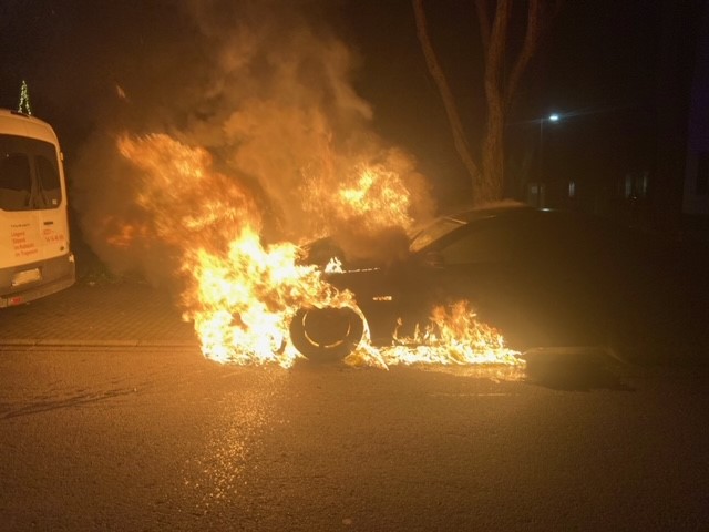 PKW In Vollbrand