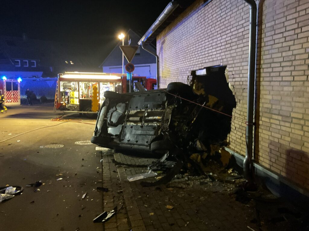 Nideggen: Verkehrsunfall mit mehreren Verletzten 1 Aktuelle Nachrichten aus dem Ruhrgebiet