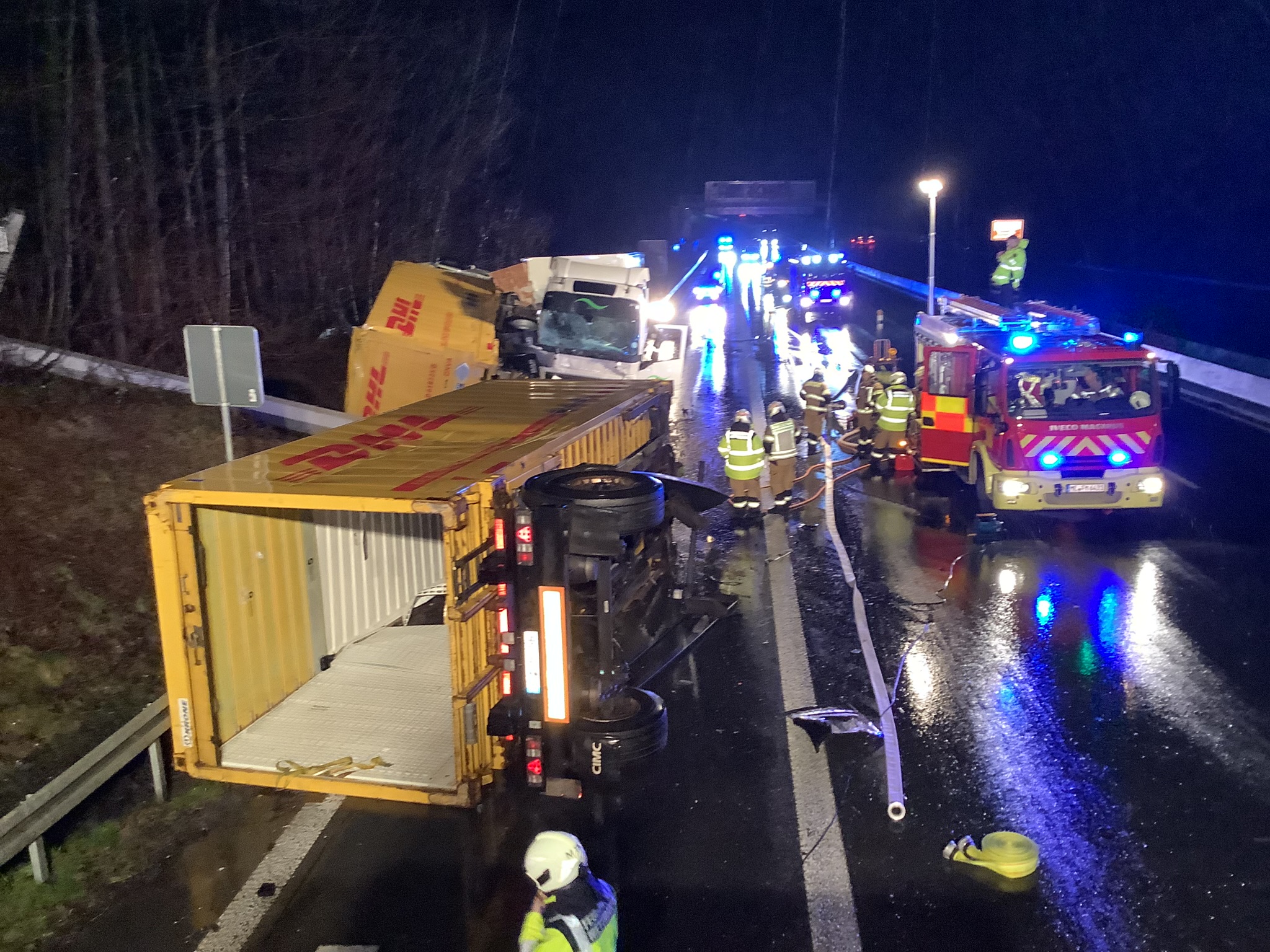 Mettmann: Schwerer Unfall auf der BAB 3 1 Aktuelle Nachrichten aus dem Ruhrgebiet