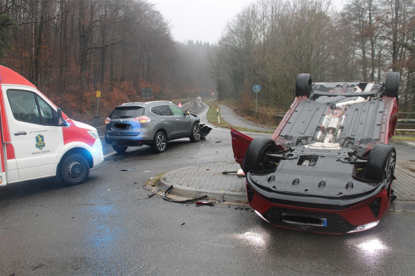 Langerwehe: Unfall auf der L12 1 Buntes-NRW