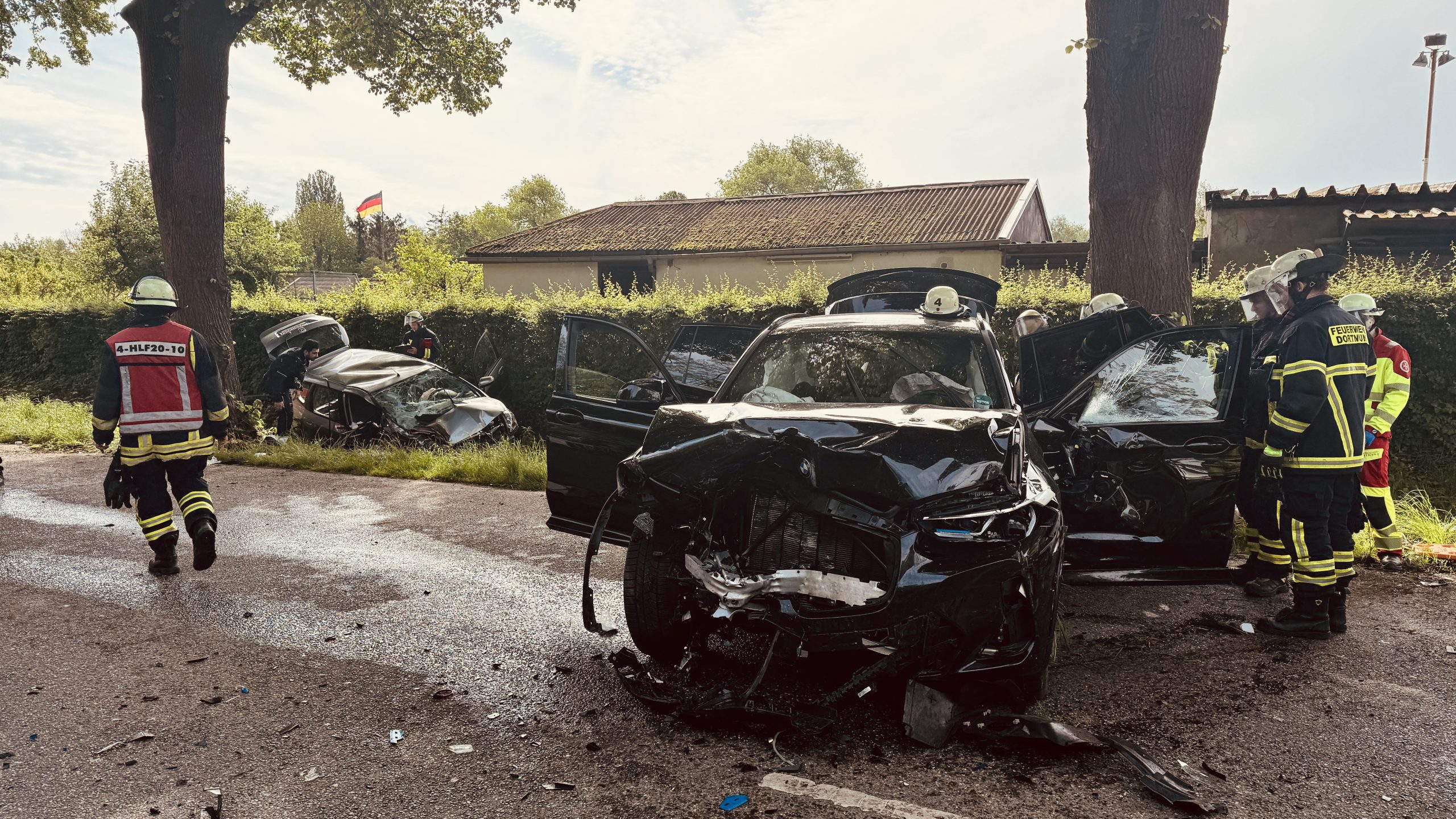 Dortmund: Schwerer Verkehrsunfall in Dortmund-Hörde 1 Buntes-NRW