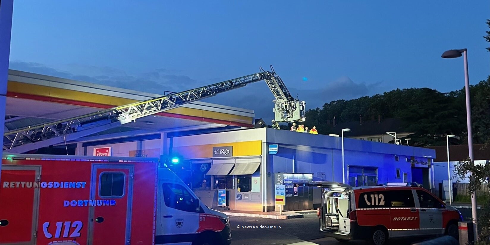 Techniker kollabiert bei Arbeiten auf dem Tankstellendach in Dortmund 1 Buntes-NRW