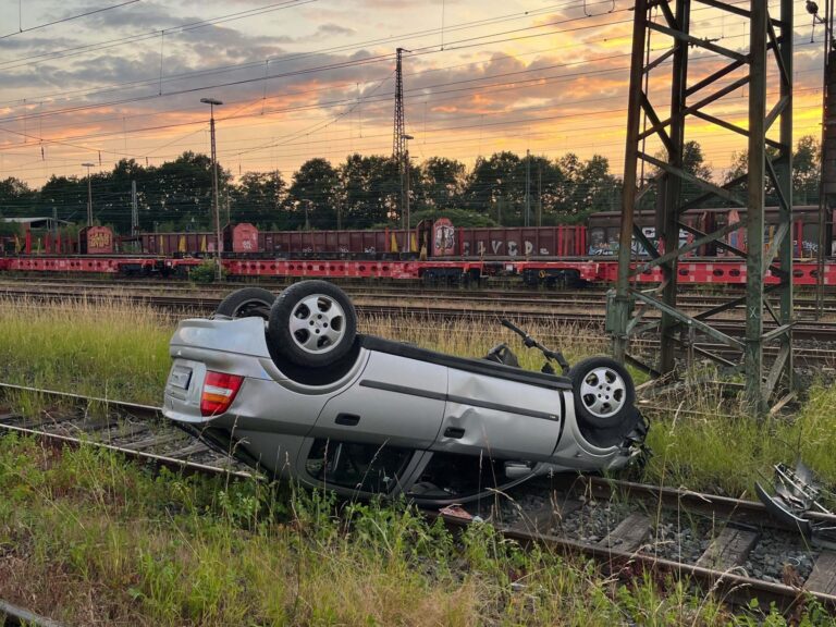 Buntes-NRW- Ohne Hirn und Verstand: Illegales Autorennen in Schwerte endet auf den Bahngleisen