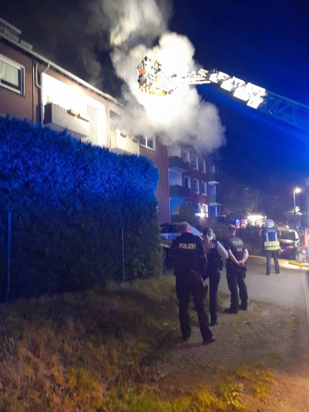 Gelsenkirchen: Wohnungsbrand hinterlässt eine Spur der Verwüstung 1 Buntes-NRW