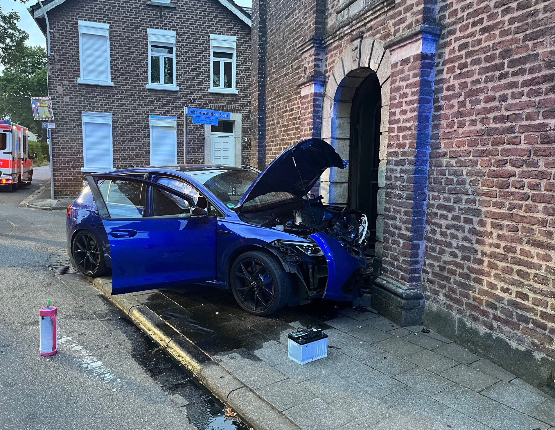 Unfall am frühen Morgen in Grevenbroich 1 Buntes-NRW