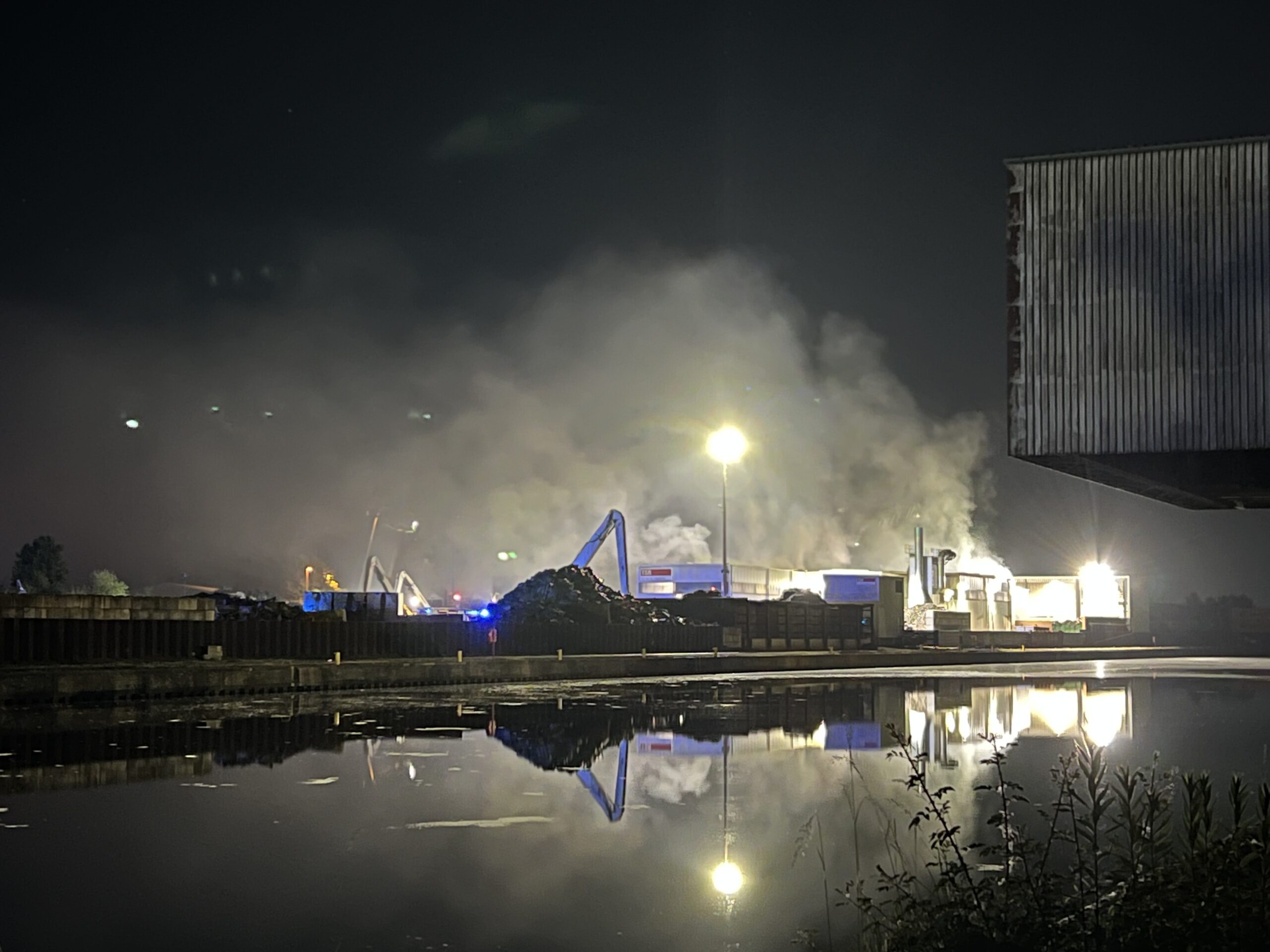 Nächtlicher Einsatz am Dortmunder Hafen 1 NRW-Kompakt