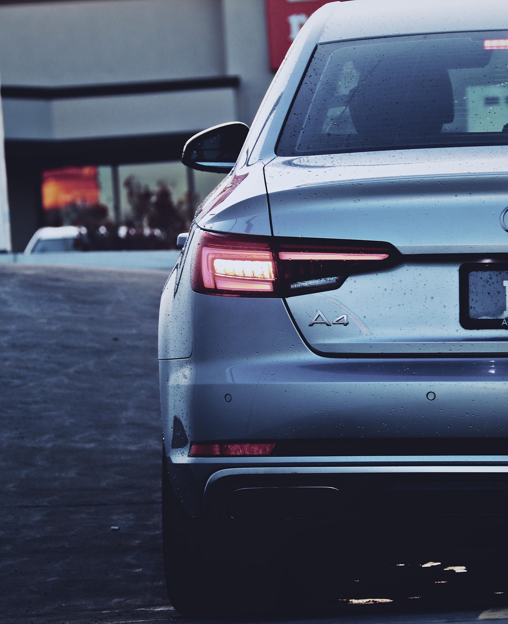 Diebe stehlen Audi A4 1 NRW-Kompakt